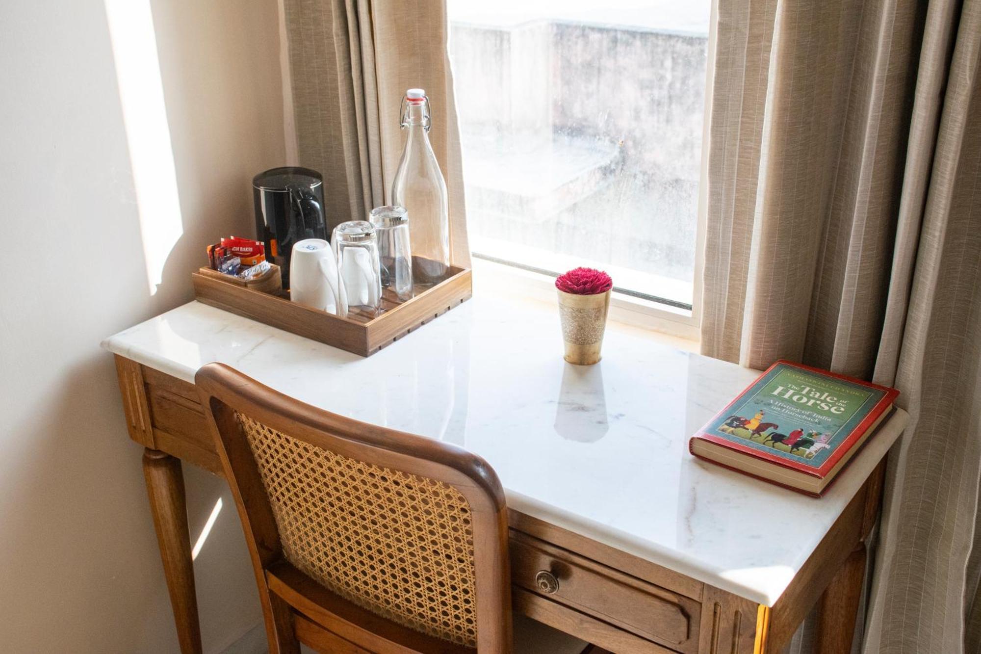 Pushpak Boutique Homestay อุเดเปอร์ ภายนอก รูปภาพ