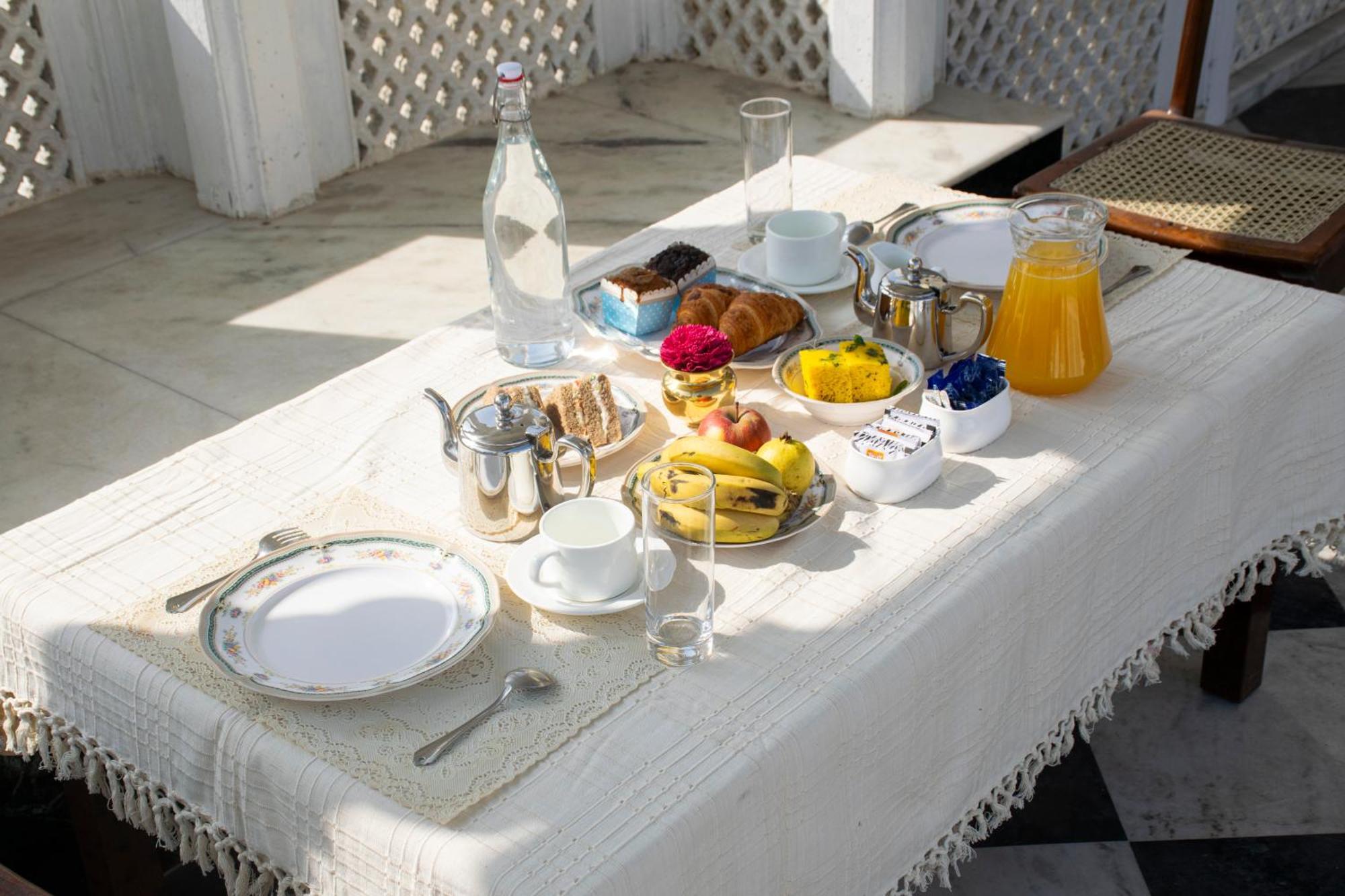 Pushpak Boutique Homestay อุเดเปอร์ ภายนอก รูปภาพ
